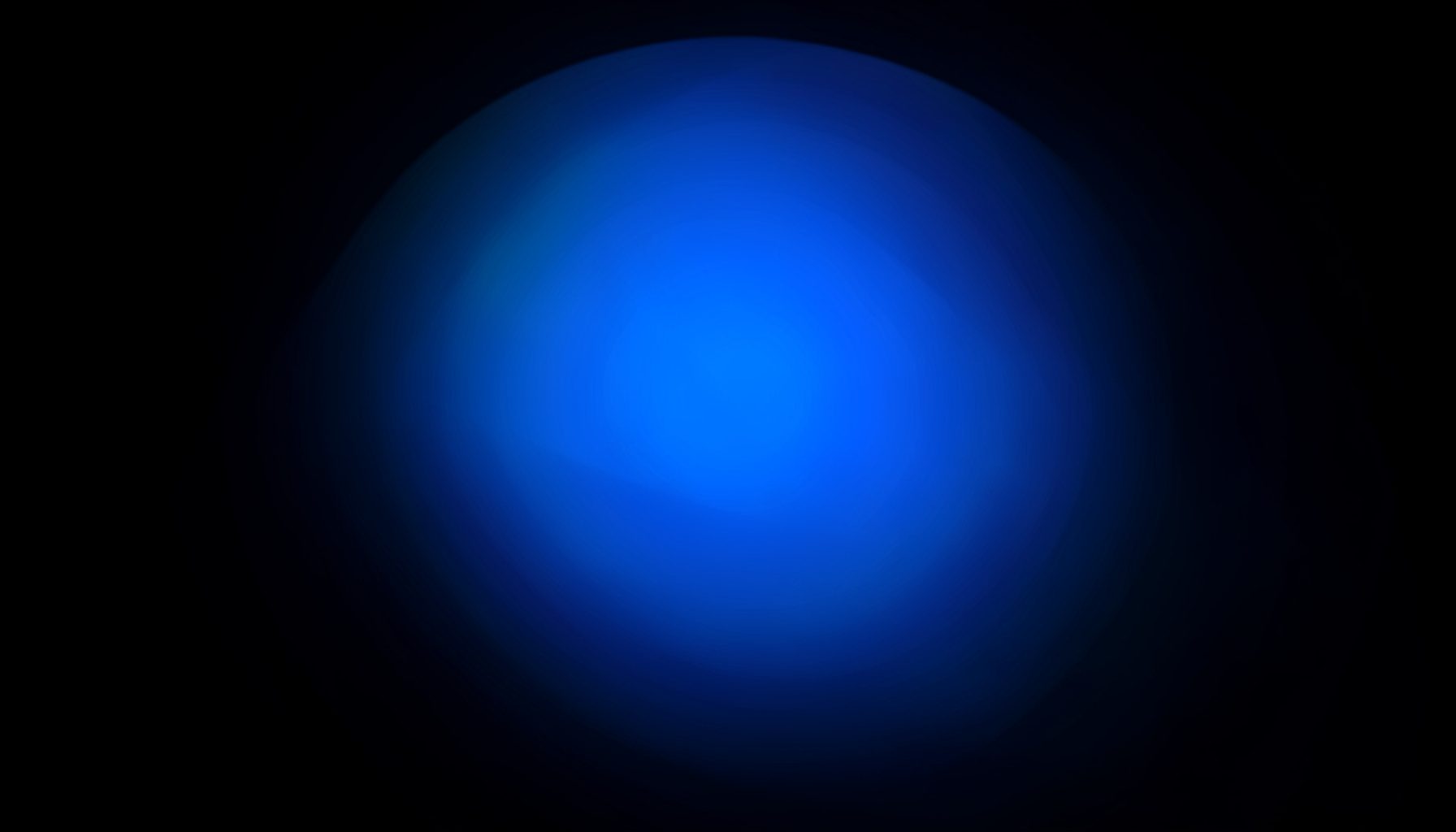 Fondo abstracto oscuro con un gradiente que va del negro al azul profundo, con un sutil resplandor en azul cielo en el centro, atmósfera institucional y sobria.